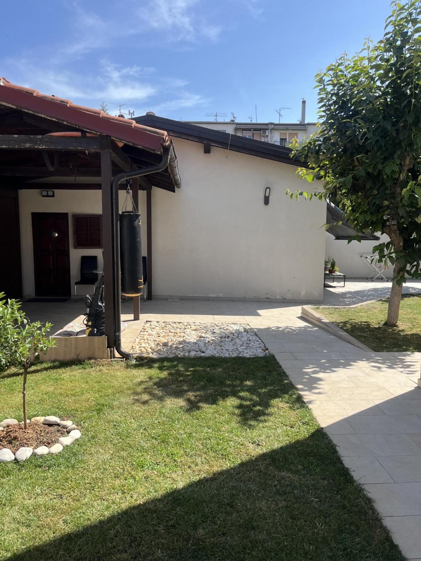 Small House Nea In City Center-With Free Parking Pola Esterno foto